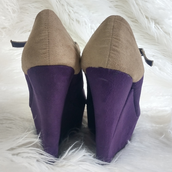 Colorblock Wedges - Picture 3 of 6